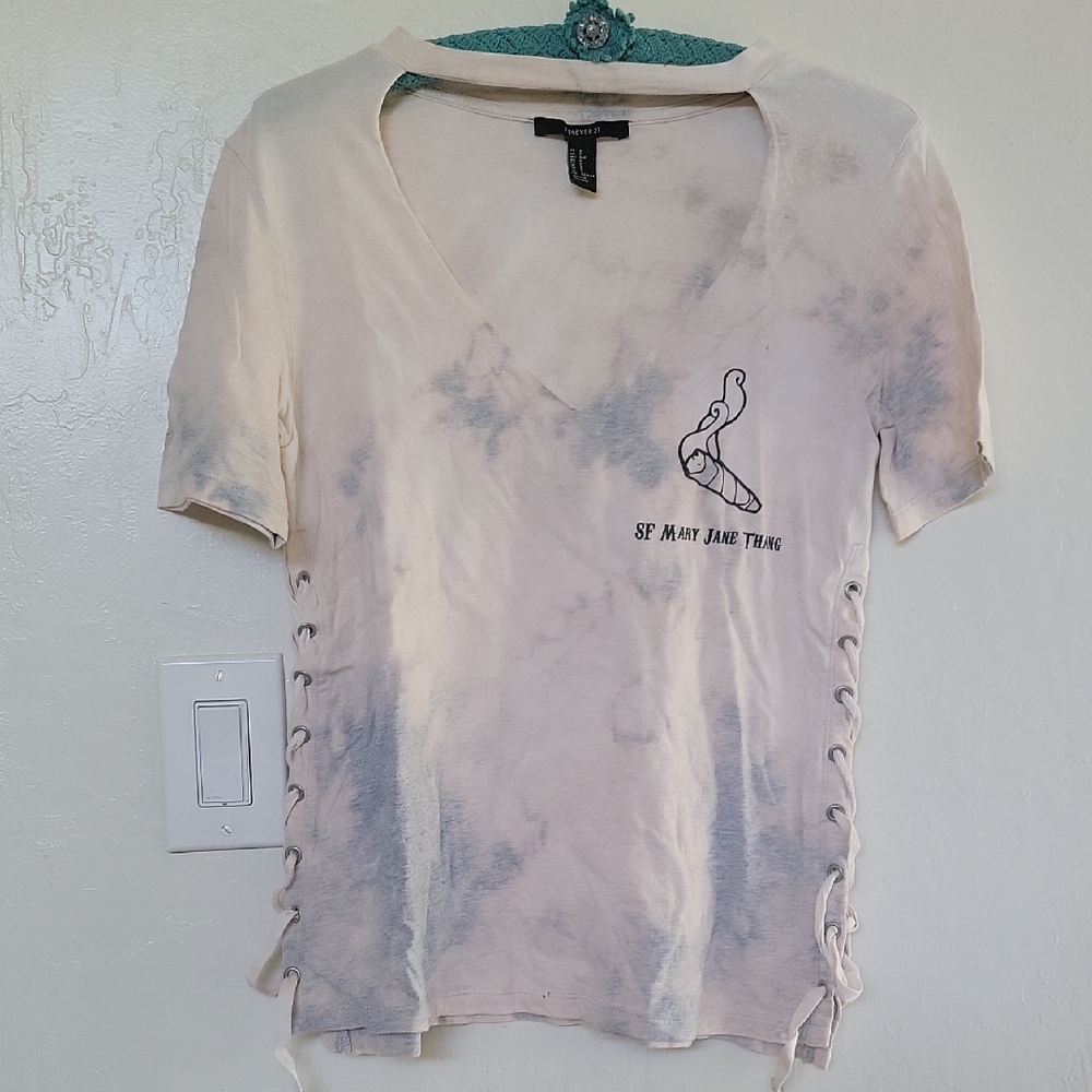❤️ FREE with Purchased:  Forever 21 Cream and Gray Lace-Up Tee